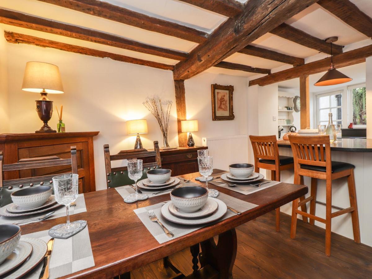 Tudor Cottage ساندويتش المظهر الخارجي الصورة
